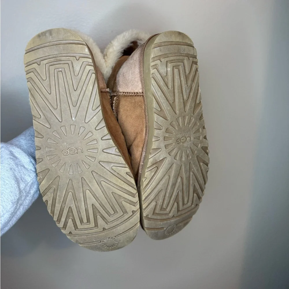 UGG Australia Bailey Button Shearling Boots Chestnut Women’s‎ Size 10